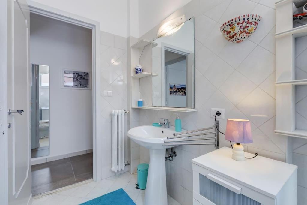 Casa Vacanze Nonna Elena Рим Екстериор снимка